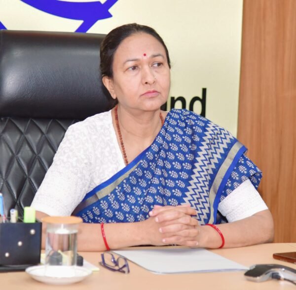 सीएस राधा रतूड़ी ने उत्तर प्रदेश राजकीय निर्माण निगम को आधी-अधूरी एवं गुणवत्ताहीन निर्माणधीन आईटीआई भवनों के मामले में तत्काल नोटिस जारी करने के दिए निर्देश