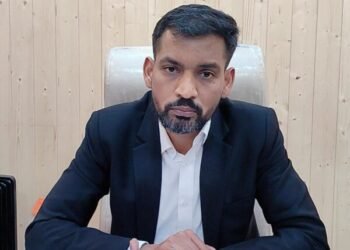 मुख्यमंत्री के प्रस्तावित भ्रमण को देखते हुए तैयारियों में जुटा जिला प्रशासन, डीएम डॉ. आशीष चौहान ने अधिकारियों को दिए सख्त निर्देश