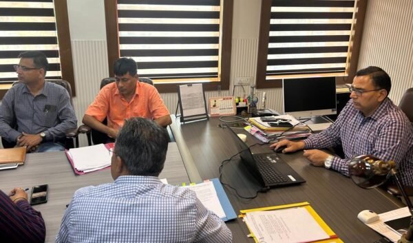 डेगू तथा मलेरिया की रोकथाम को करें तैयारी – सीडीओ डॉ. अभिषेक त्रिपाठी