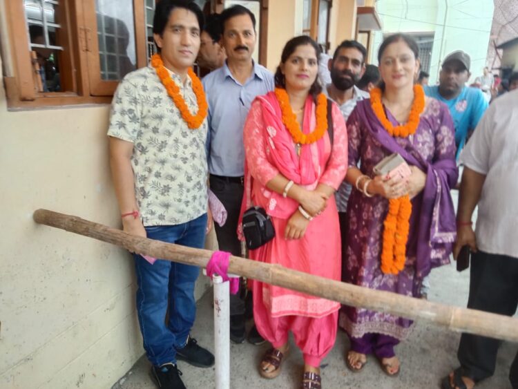 प्रियंका चौहान bamrada से प्रधान पद के लिए निर्विरोध नामांकन।
