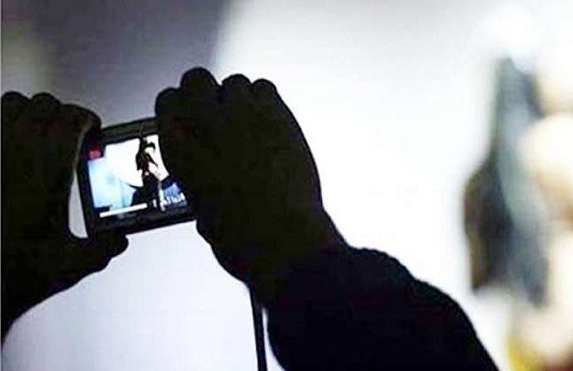 किशोरी से अश्लील हरकत, किशोरों को भेजा बाल संप्रेषण गृह