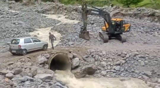 तमक नाले पर वैकल्पिक व्यवस्था, आवाजाही शुरू 