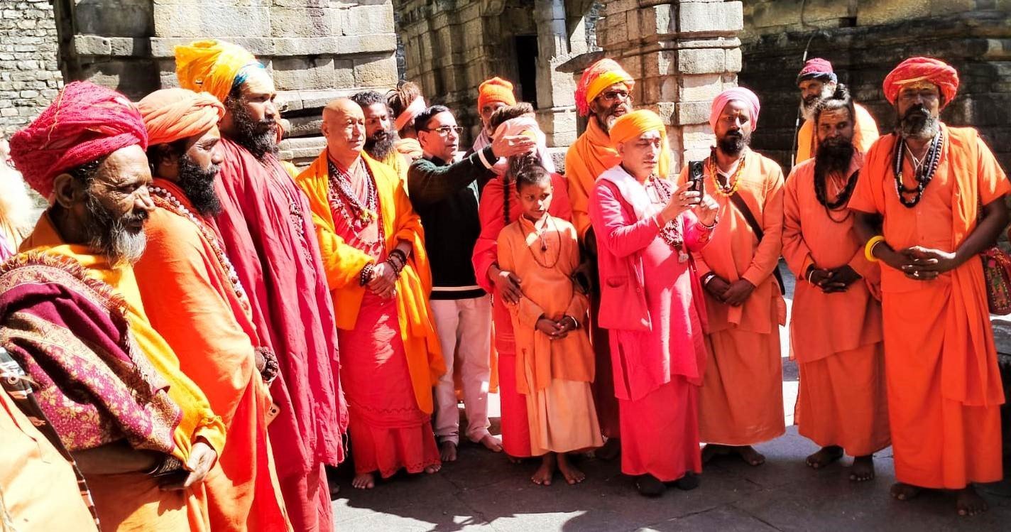 आदिबदरी में छड़ी यात्रा का स्वागत