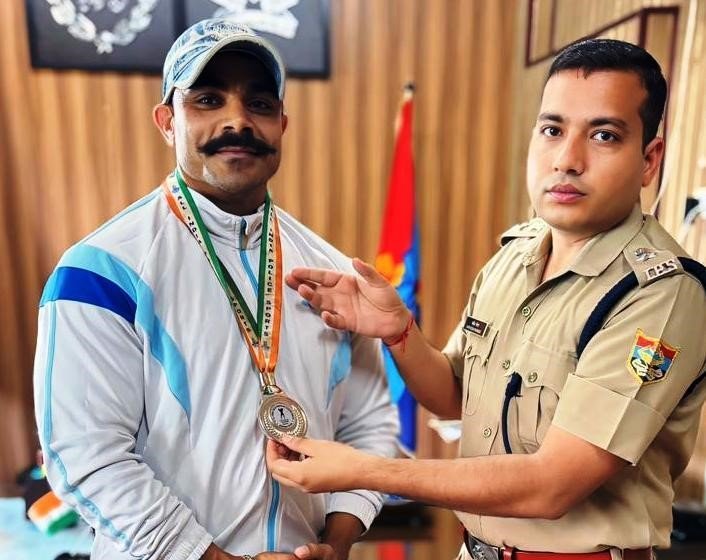 जितेंद्र कुमार ने बॉडी बिल्डिंग में जीता सिल्वर