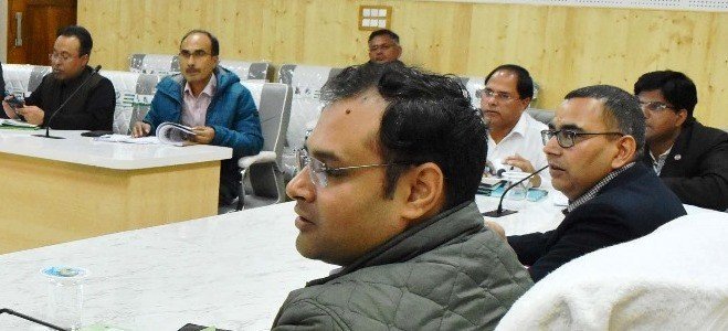 ईटीपी निर्माण न होने वाले होटलों पर होगी सख्त कार्रवाई – डीएम गौरव कुमार