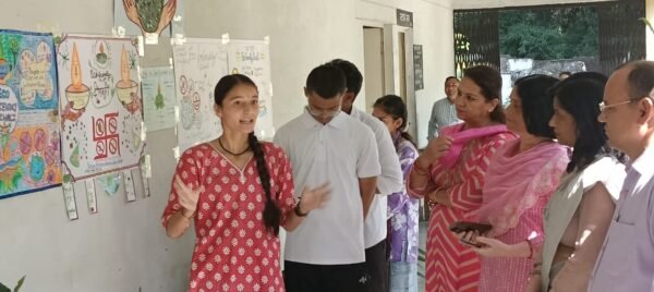 इको फ्रेंडली दिवाली पर पोस्टर प्रतियोगिता का आयोजन
