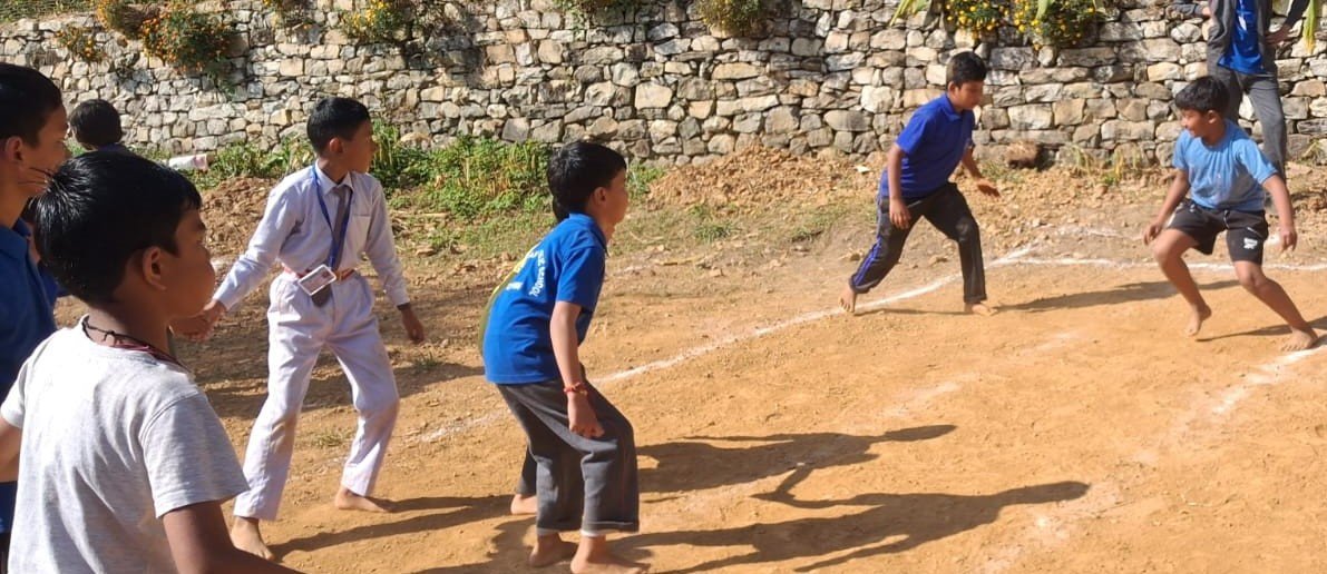 खेल प्रतियोगिता में बच्चों ने दिखाया दमखम