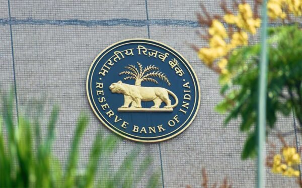 आपका इंतजार कर रहे हैं 210 करोड़ रुपये! वित्त मंत्रालय का विशेष अभियान : “अनक्लेम्ड” राशि वापस पाने का मौका