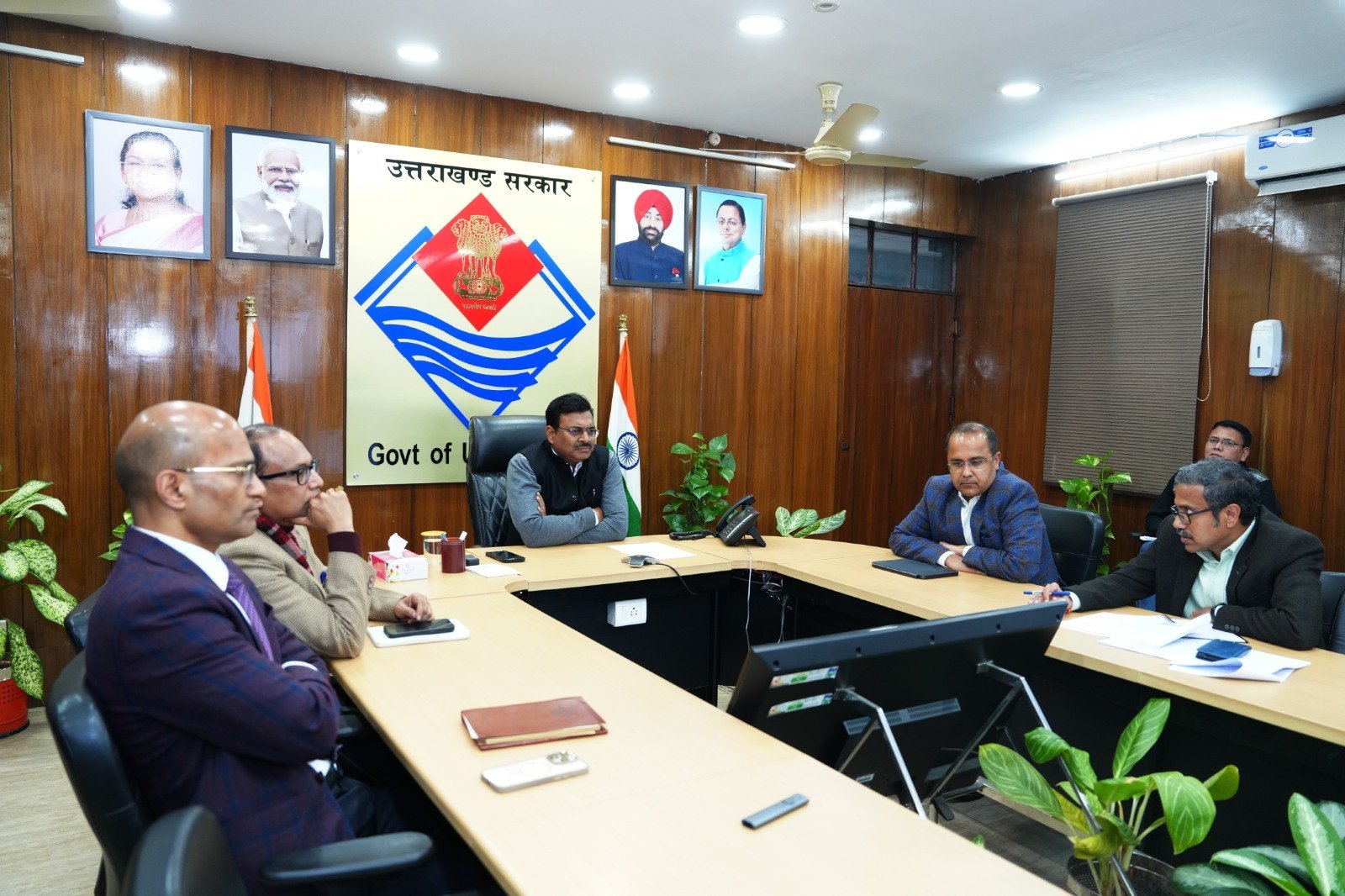 कौशल उन्नयन योजना के तहत विदेशी भाषा प्रशिक्षण पर मुख्य सचिव का जोर