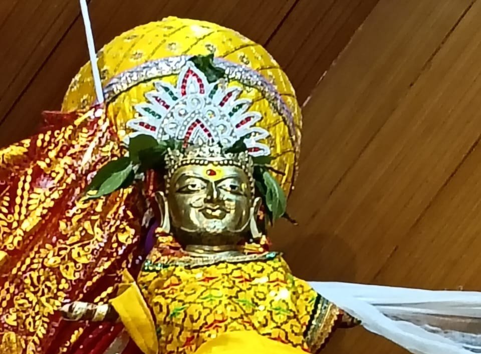 गर्भगृह से बाहर आए ब्रह्म जाख देवता, क्षेत्र भ्रमण यात्रा का शुभारंभ