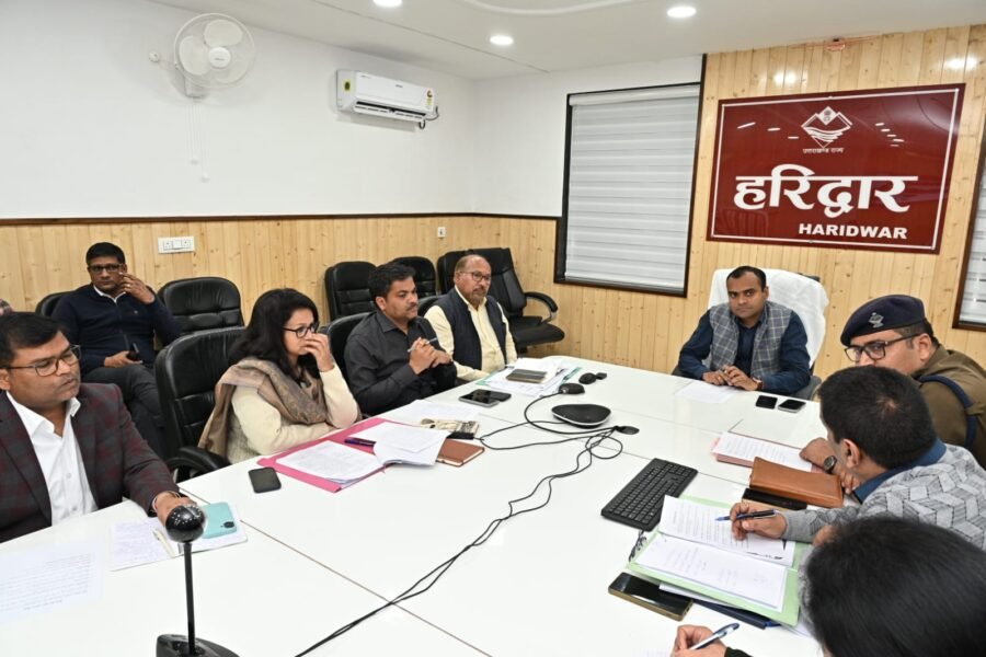 डीएम मयूर दीक्षित ने चार धाम यात्रा को सुव्यवस्थित ढंग से संचालित करने के लिए की जाने वाली तैयारी को लेकर की संबंधित अधिकारियों के साथ बैठक, दिए निर्देश