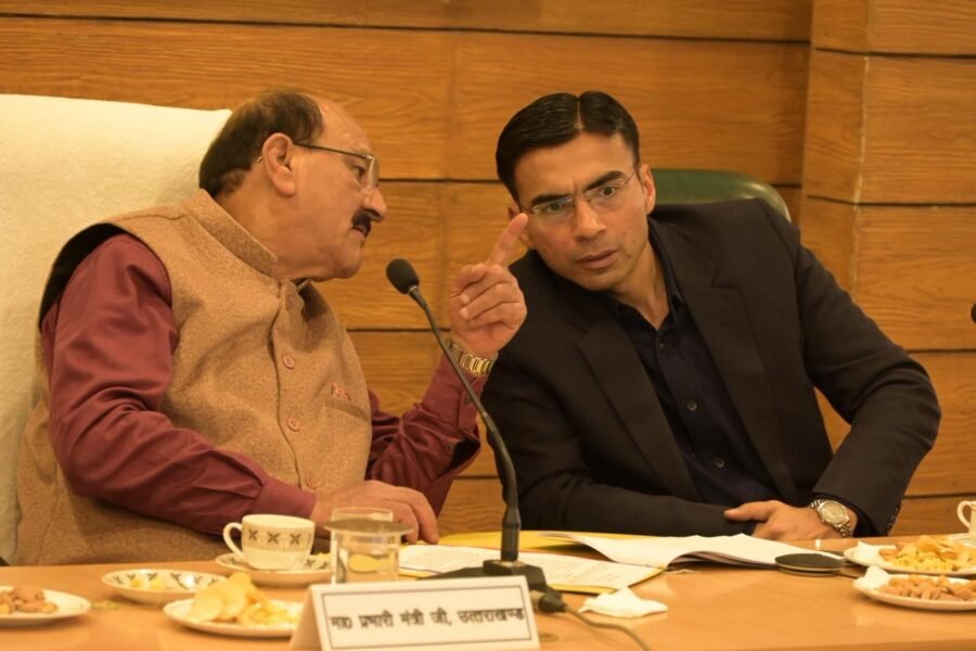 रोड़ कटिंग शर्तों मानकों के उल्लंघन पर विधिक एक्शन तय; प्रभारी मंत्री सुबोध उनियाल ने समीक्षा बैठक में दिए निर्देश