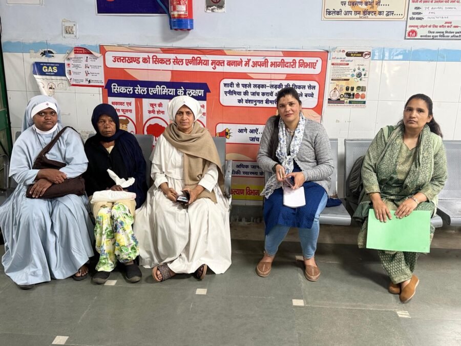 नंदानगर में लावारिस हालत में मिली महिला, वन स्टॉप सेंटर की टीम ने किया रेस्क्यू