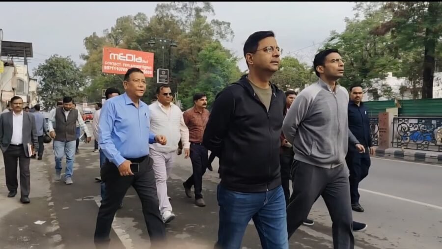 सचिव लोनिवि पंकज पांडेय ने किया शहर में रोड कटिंग के बाद सड़कों के रेस्टोरेशन कार्यों का निरीक्षण