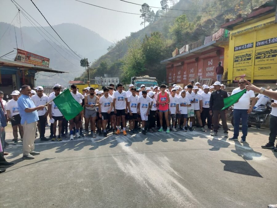 टिहरी लेक फेस्टिवल : घनसाली से पिलखी तक 5 किमी मैराथन, 90 धावकों ने दिखाया जोश