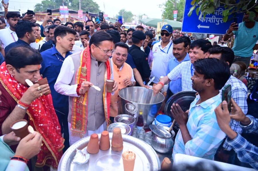 काशीपुर चैती मेले में मुख्यमंत्री धामी ने की पूजा-अर्चना, मां बाल सुंदरी मंदिर के सौंदर्यीकरण की घोषणा