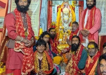 सती शिरोमणि माता अनसूया की देव डोली गर्भगृह में प्रतिष्ठापित
