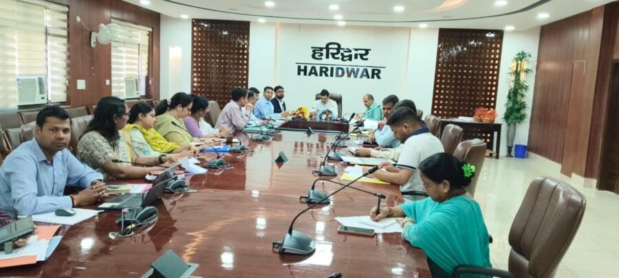 नीति आयोग के उप सचिव गौरव कटियार ने की संपूर्णता अभियान 2.0 की प्रगति की समीक्षा, अधिकारियों को दिए दिशा-निर्देश