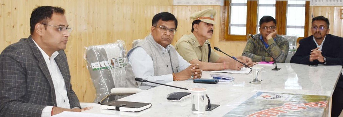 यात्रा मार्ग पर पशु क्रुरता नियमों का प्रभावी ढंग से होगा अनुपालन – डीएम गौरव कुमार