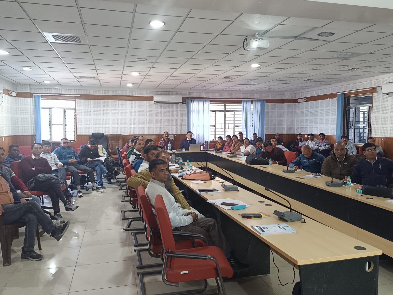 जनगणना प्रशिक्षण के पहले दिन प्रगणकों व सुपरवाइजरों को दी गयी विभिन्न जानकारी