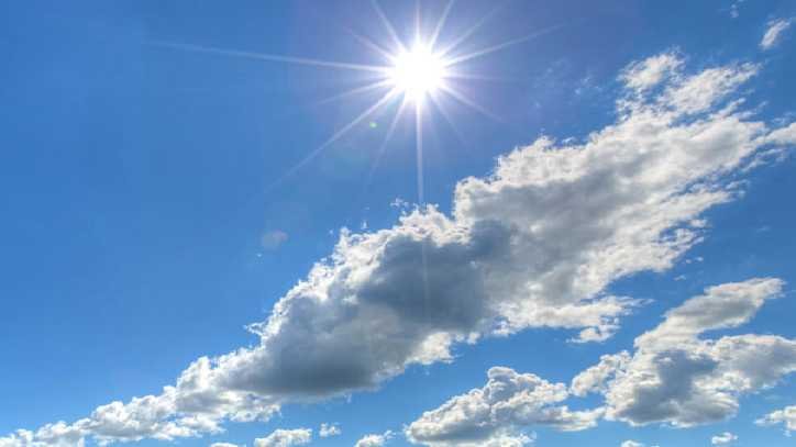 उत्तराखण्ड में बढ़ी गर्मी की मार, चटख धूप से चढ़ा पारा