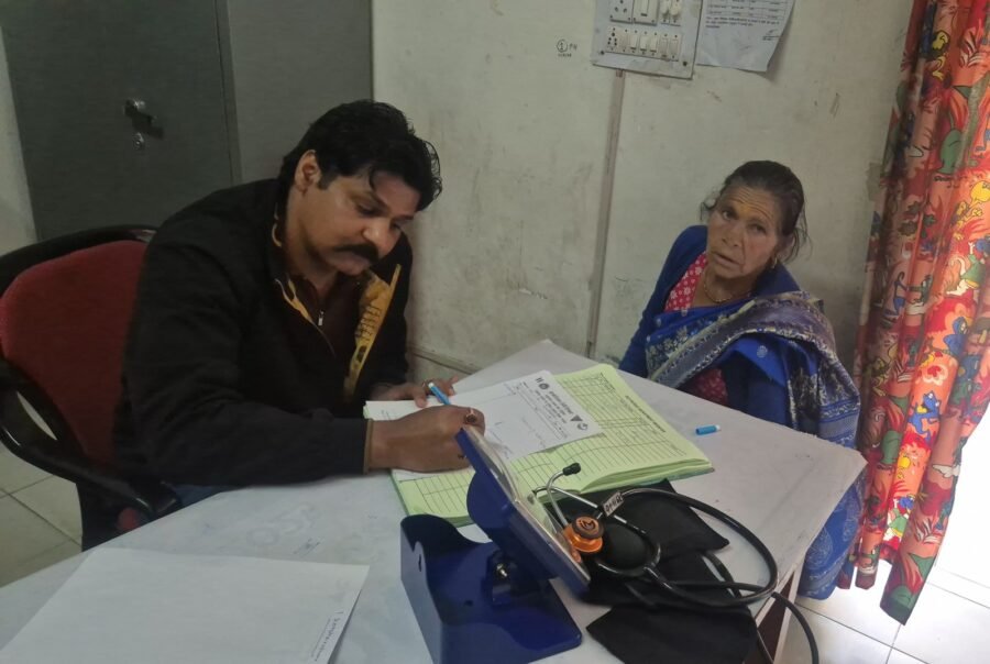 श्रद्धालुओं की सुरक्षा के लिए स्वास्थ्य विभाग ने कसी कमर