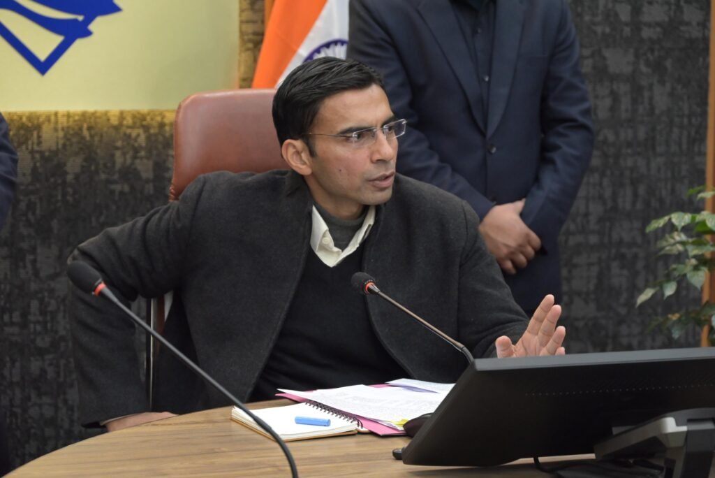जिला प्रशासन का ऑपरेशन सफाई; प्रथम चरण में 17 अवैध होमस्टे का पंजीकरण निरस्त; आगे और भी कार्रवाई गतिमान