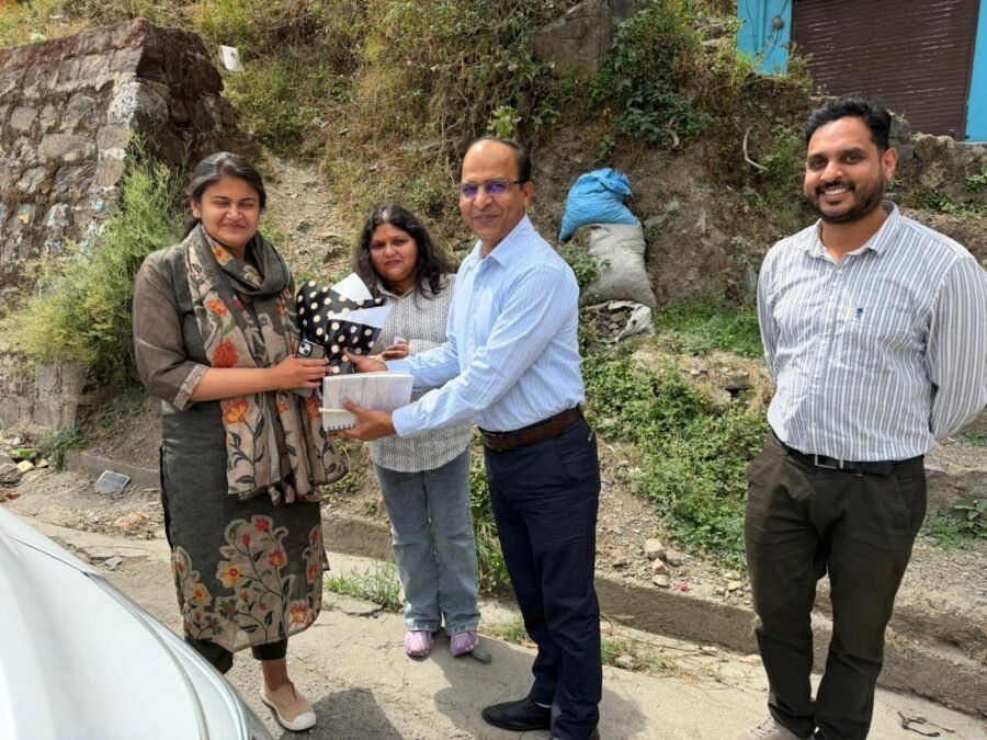 सीडीओ वरुणा अग्रवाल ने किया पोल्ट्री फार्म का निरीक्षण, अधिकारियों को दिए निर्देश