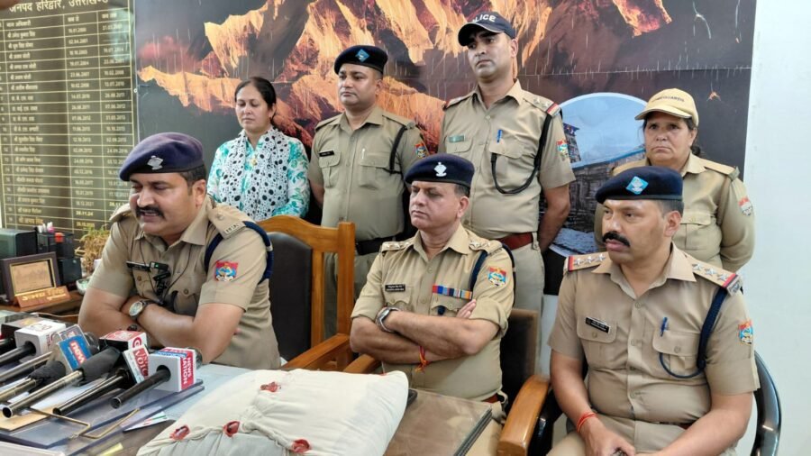 बेवफाई के राज ने ली जान : हरिद्वार में पत्नी और बेटी ने मिलकर की हत्या, सुसाइड दिखाने के लिए मुंह में डाला जहर!