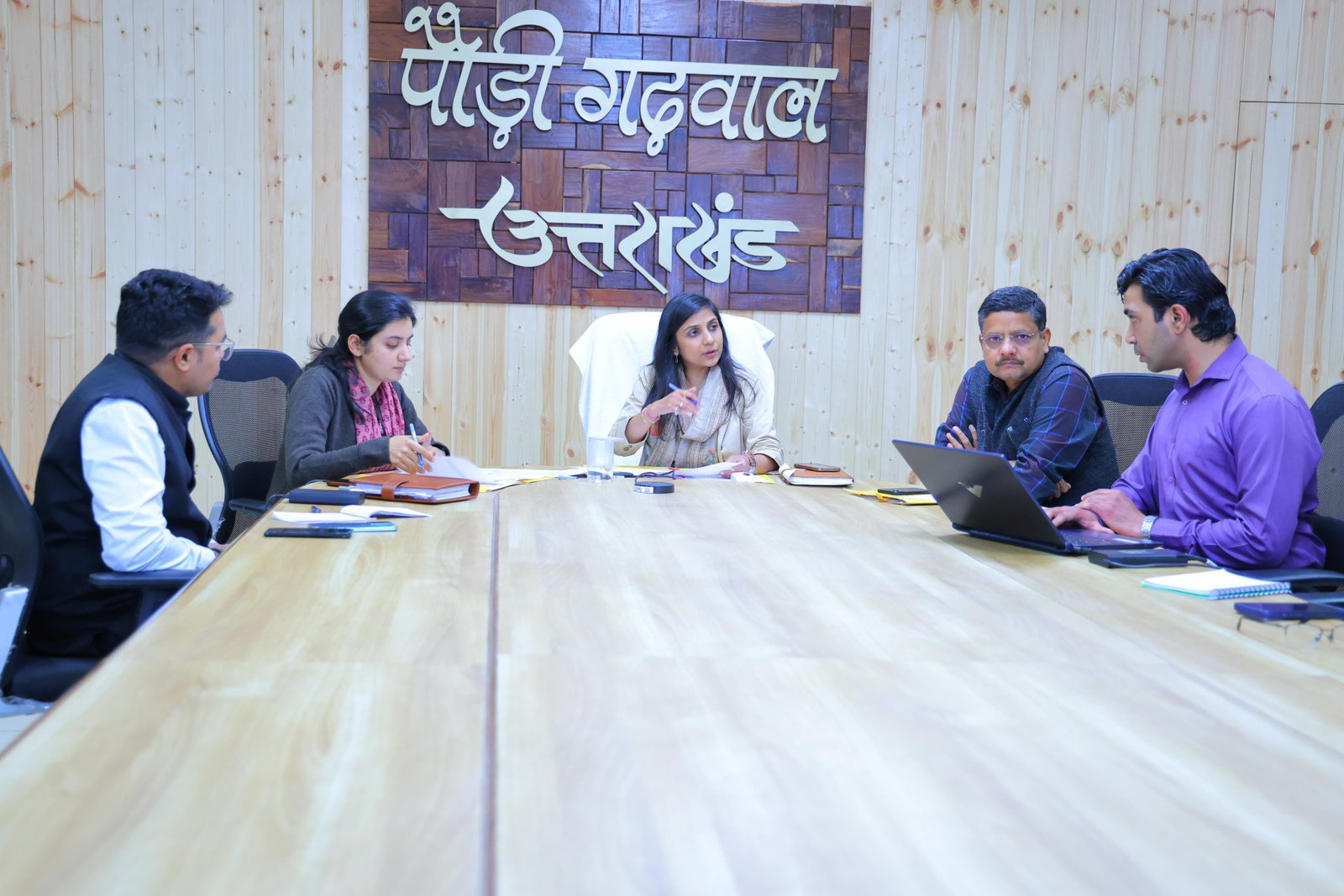 DM ने जनगणना की समीक्षा बैठक में दिए कड़े निर्देश, 20 मई तक मकान सूचीकरण कार्य पूर्ण करने का लक्ष्य निर्धारित