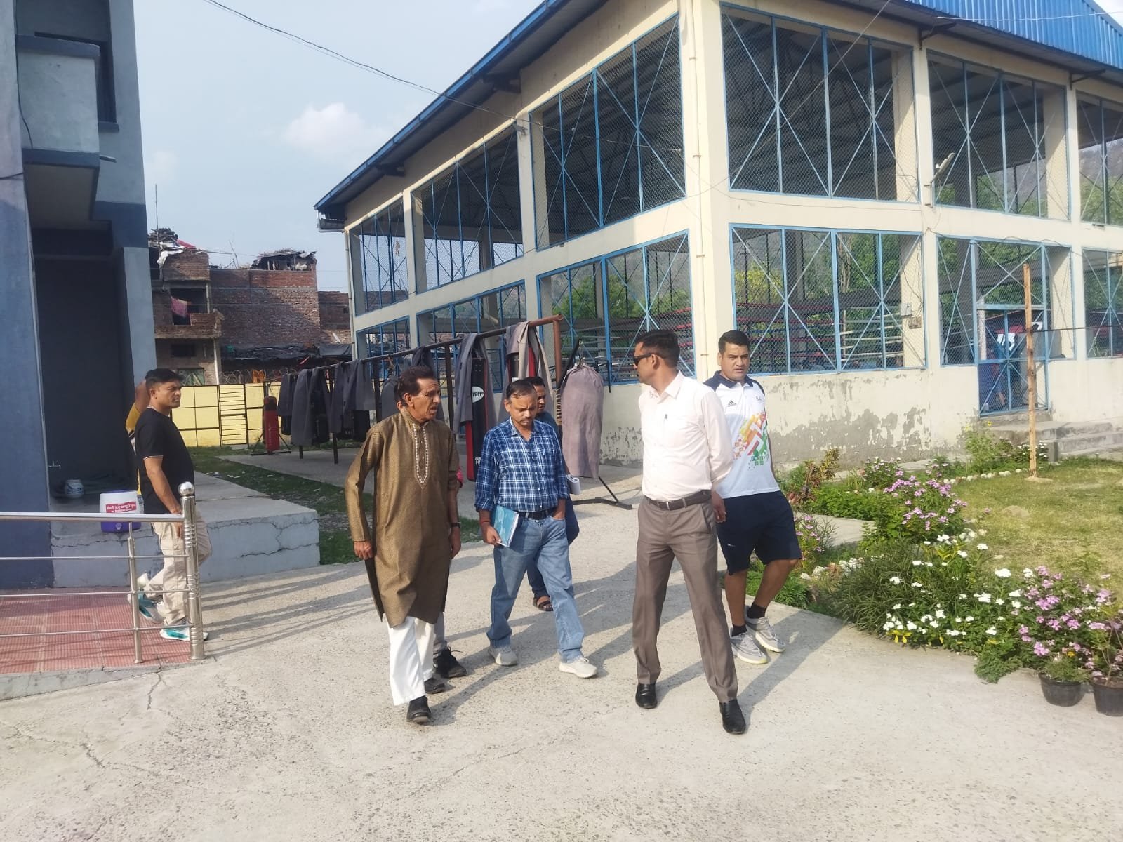 कोटद्वार स्पोर्ट्स स्टेडियम में निर्माण कार्यों ने पकड़ी रफ्तार