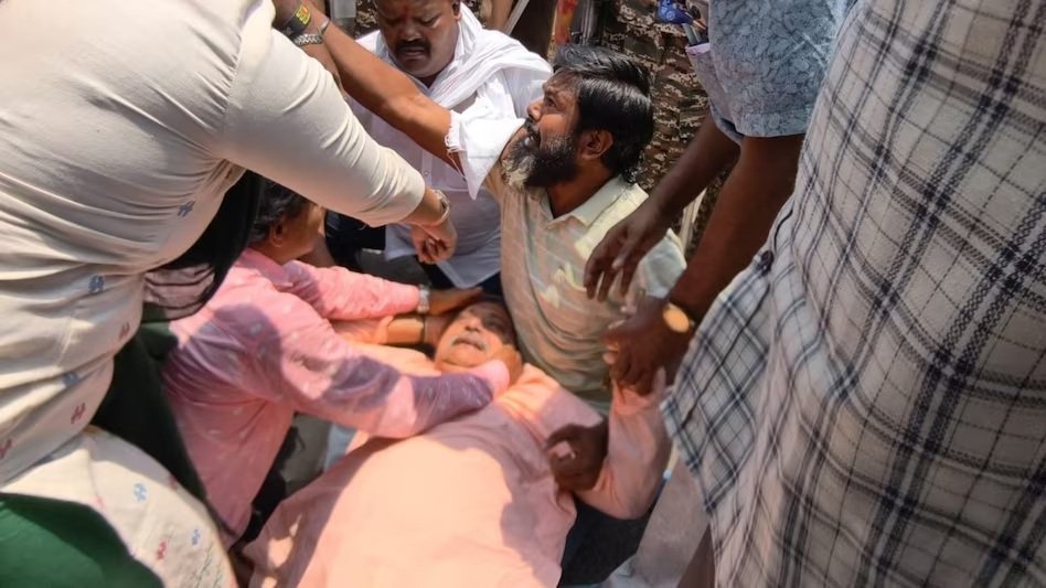अभिषेक के बाद सांसद कल्याण बनर्जी पर भी हमला, सिर में चोट, BJP पर लगाए गंभीर आरोप