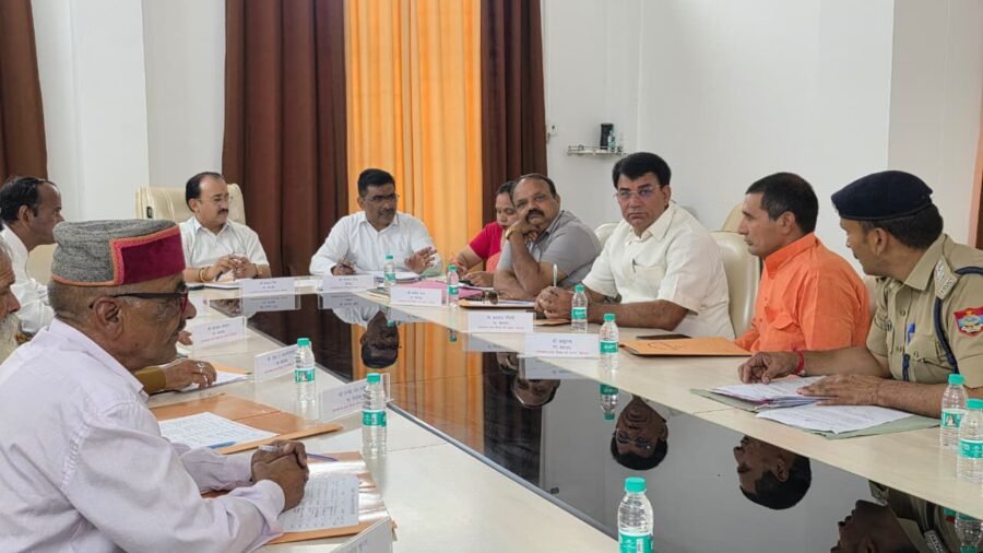 अन्य पिछडा वर्ग आयोग में 10 शिकायतों पर सुनवाई, अध्यक्ष संजय नेगी ने विभागों को दिए सख्त निर्देश
