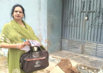 हरिद्वार में 13 बीएलओ ने शत-प्रतिशत डिजिटलाइजेशन का लक्ष्य किया हासिल, डीएम मयूर दीक्षित ने दी बधाई
