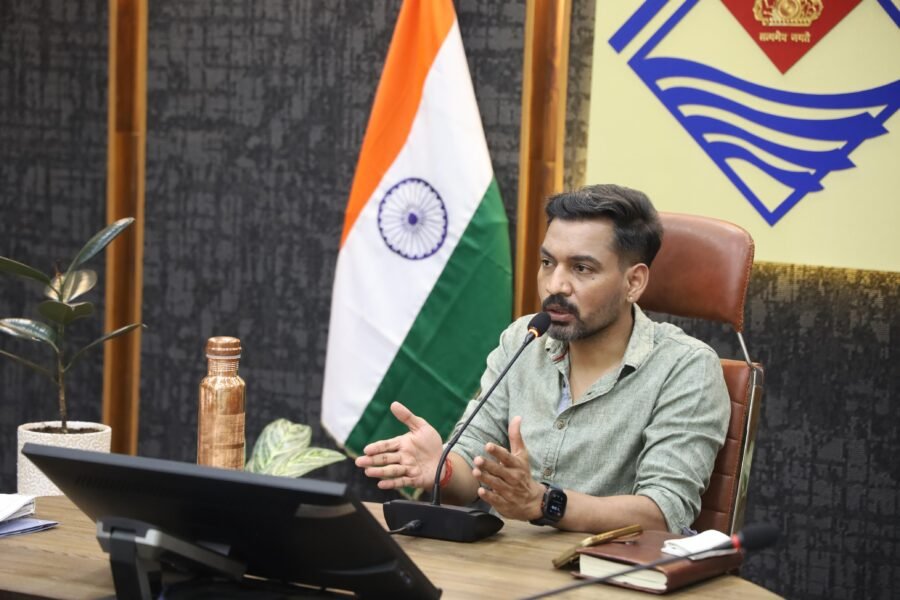 रिस्पना नदी के पुनर्जीवन को मिली नई गति, डीएम डॉ. आशीष चौहान ने गठित कराई टास्कफोर्स; 07 दिन में मांगा विस्तृत एक्शन प्लान