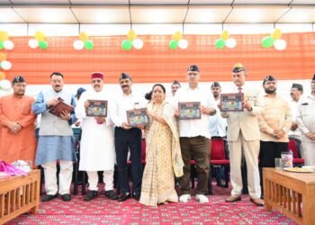कारगिल के वीरों को कोटद्वार में मिला सम्मान, सैनिकों के शौर्य और बलिदान को किया नमन