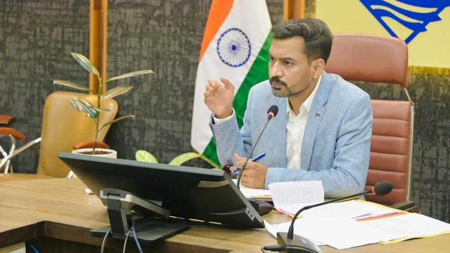 रेयर डिजीज से जूझ रहे बच्चों को समय पर मिलेगा उपचार, “कोई बच्चा इलाज से  नहीं रहेगा वंचित – डीएम डॉ. आशीष  चौहान