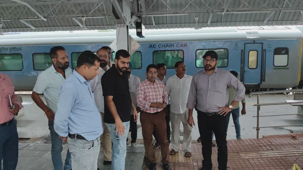 अक्टूबर तक पूरा होगा कोटद्वार का नया रेलवे स्टेशन! एडीआरएम ने निर्माणाधीन स्टेशन का किया निरीक्षण, गुणवत्ता के साथ समयसीमा में काम पूरा करने के निर्देश