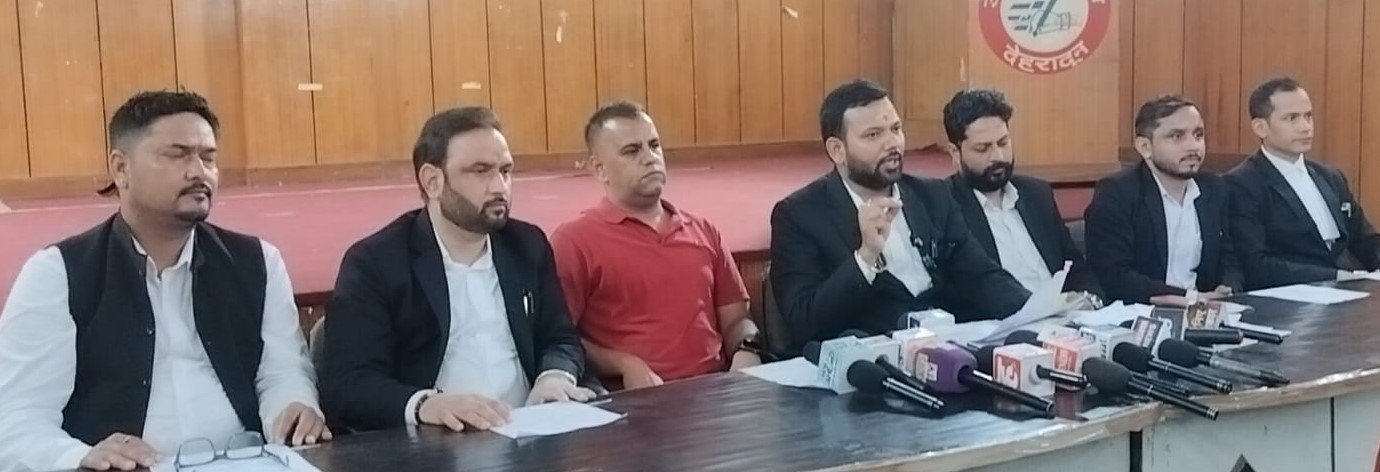 भू-कानून की आड़ में जमीन का खेल? 144 नाली खरीद पर उठे बड़े सवाल