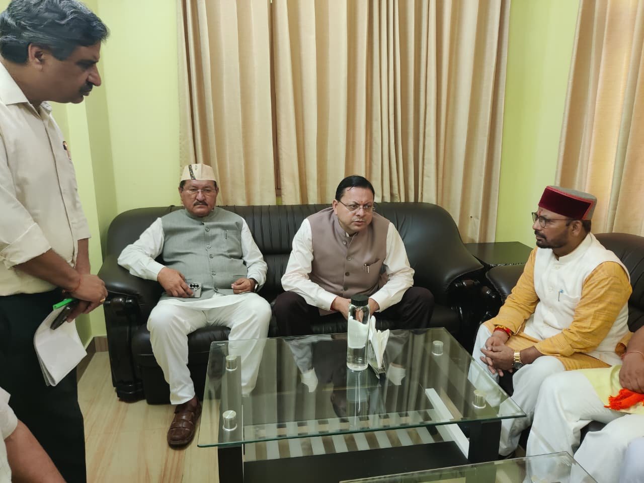 टीएचडीसी टनल में फंसे तीन लोगों को सुरक्षित निकालना सर्वोच्च प्राथमिकता – सीएम धामी