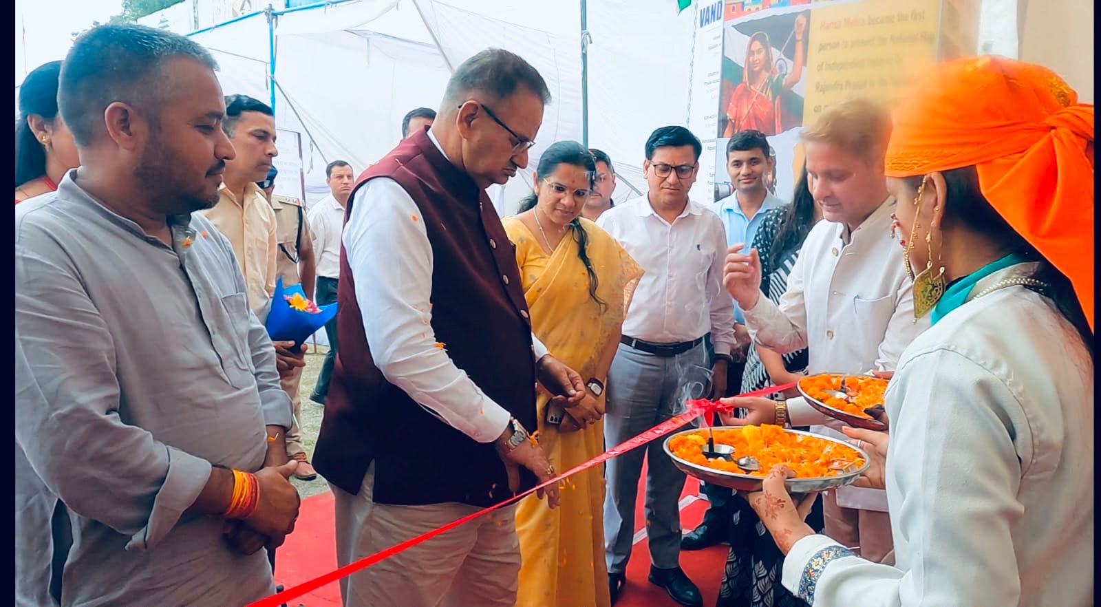 हर घर तिरंगा अभियान के तहत न्यू टिहरी में सीबीसी की फोटो प्रदर्शनी का हुआ उद्घाटन, कैबिनेट मंत्री गणेश जोशी ने किया प्रदर्शनी का शुभारंभ