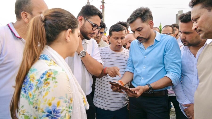 बालावाला क्षेत्र में सिंचाई एवं जनसमस्याओं पर डीएम डॉ. आशीष चौहान के कड़े निर्देश, नहर की सफाई में लापरवाही पर सिंचाई विभाग से स्पष्टीकरण तलब, जलापूर्ति रोस्टर के अनुसार सुनिश्चित करने के निर्देश